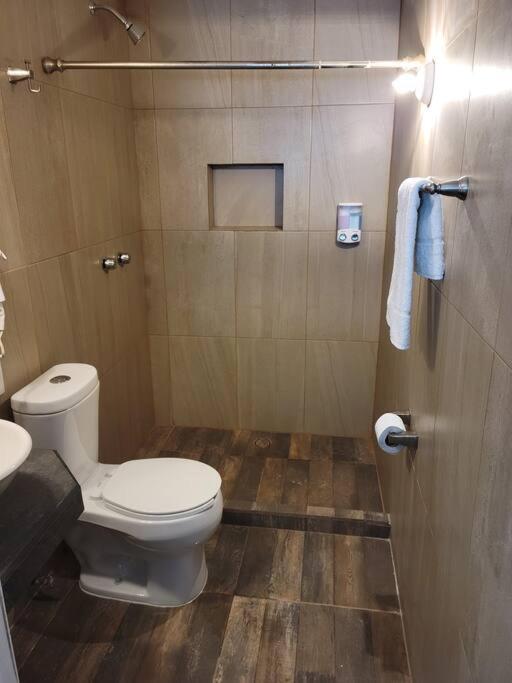 Apartament Departamento Privado7, 2 Camas Matri, Parking, Cocina Equipada, Wifi 65 Mb, 2 Climas,Centrico,Tv Smart Ciudad Valles Zewnętrze zdjęcie